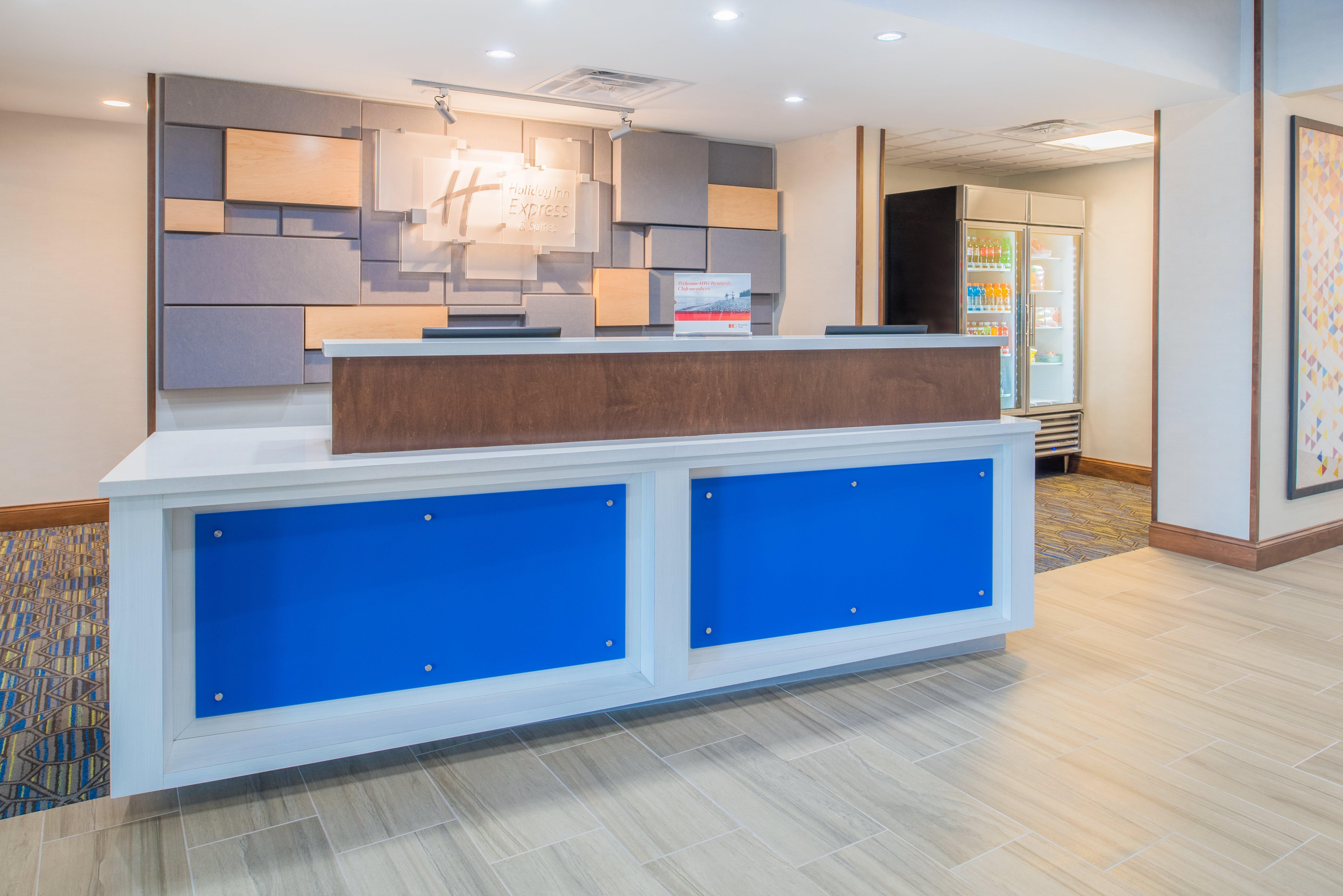 Holiday Inn Express Hotel & Suites Bismarck By Ihg Екстер'єр фото