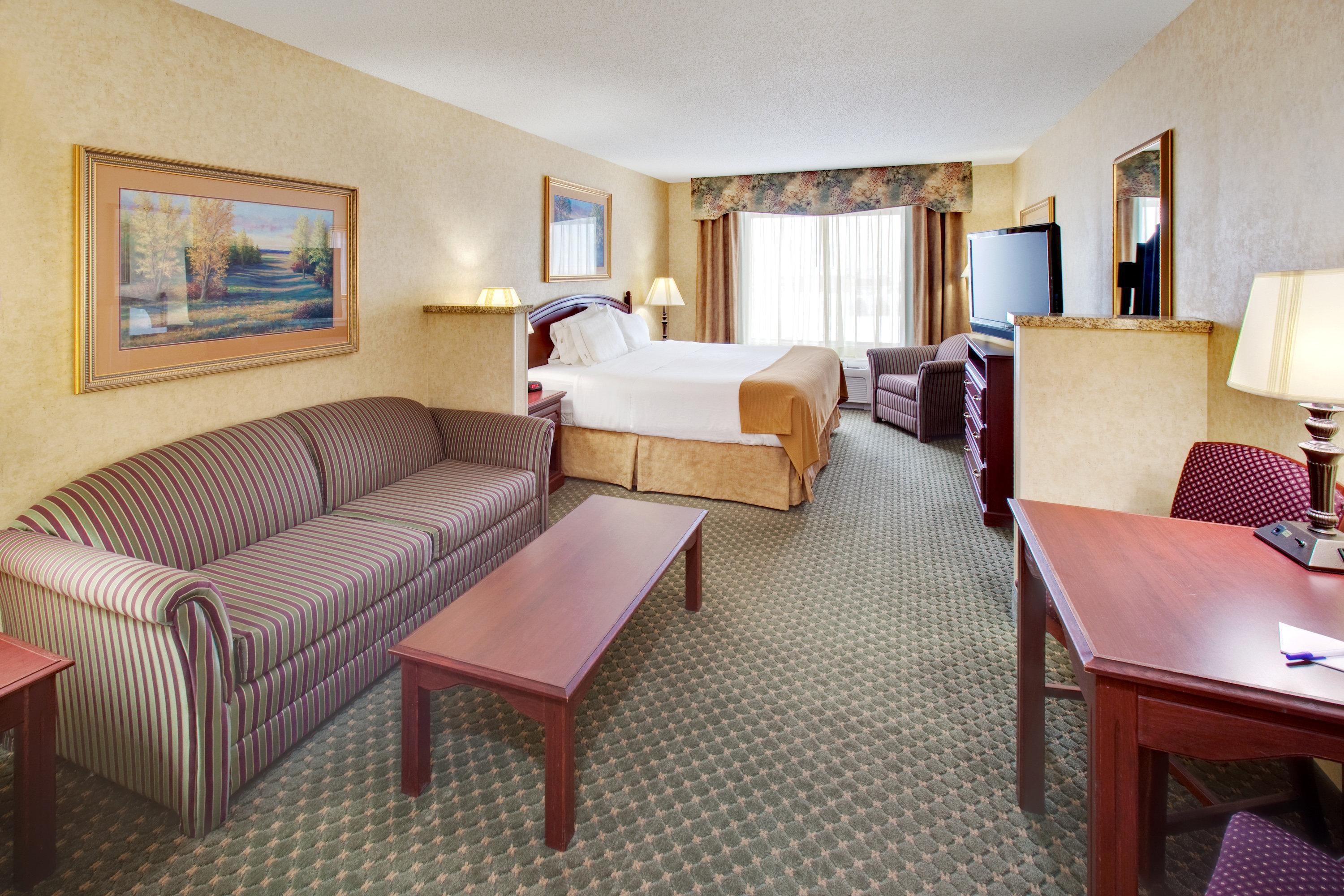 Holiday Inn Express Hotel & Suites Bismarck By Ihg Екстер'єр фото