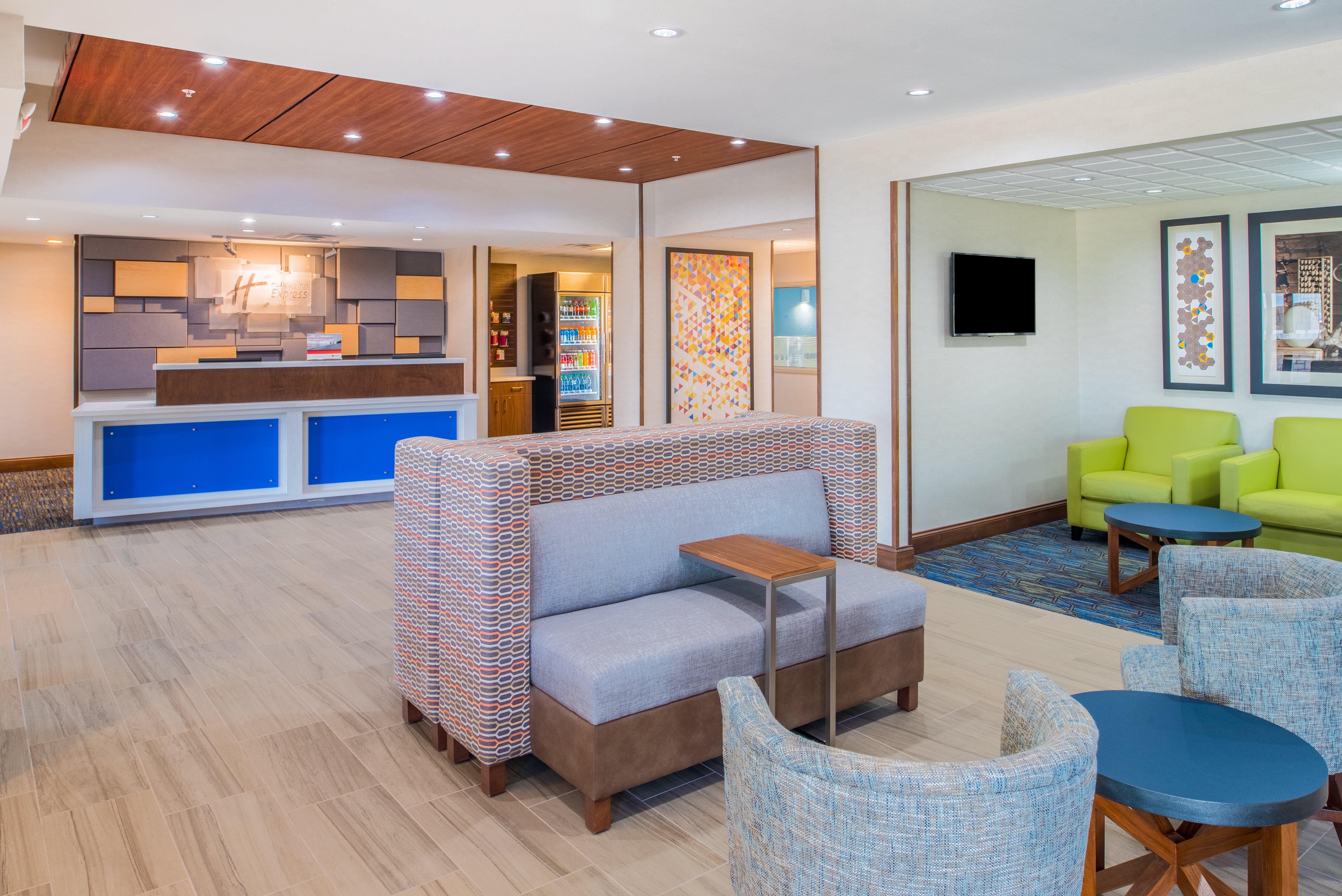 Holiday Inn Express Hotel & Suites Bismarck By Ihg Екстер'єр фото