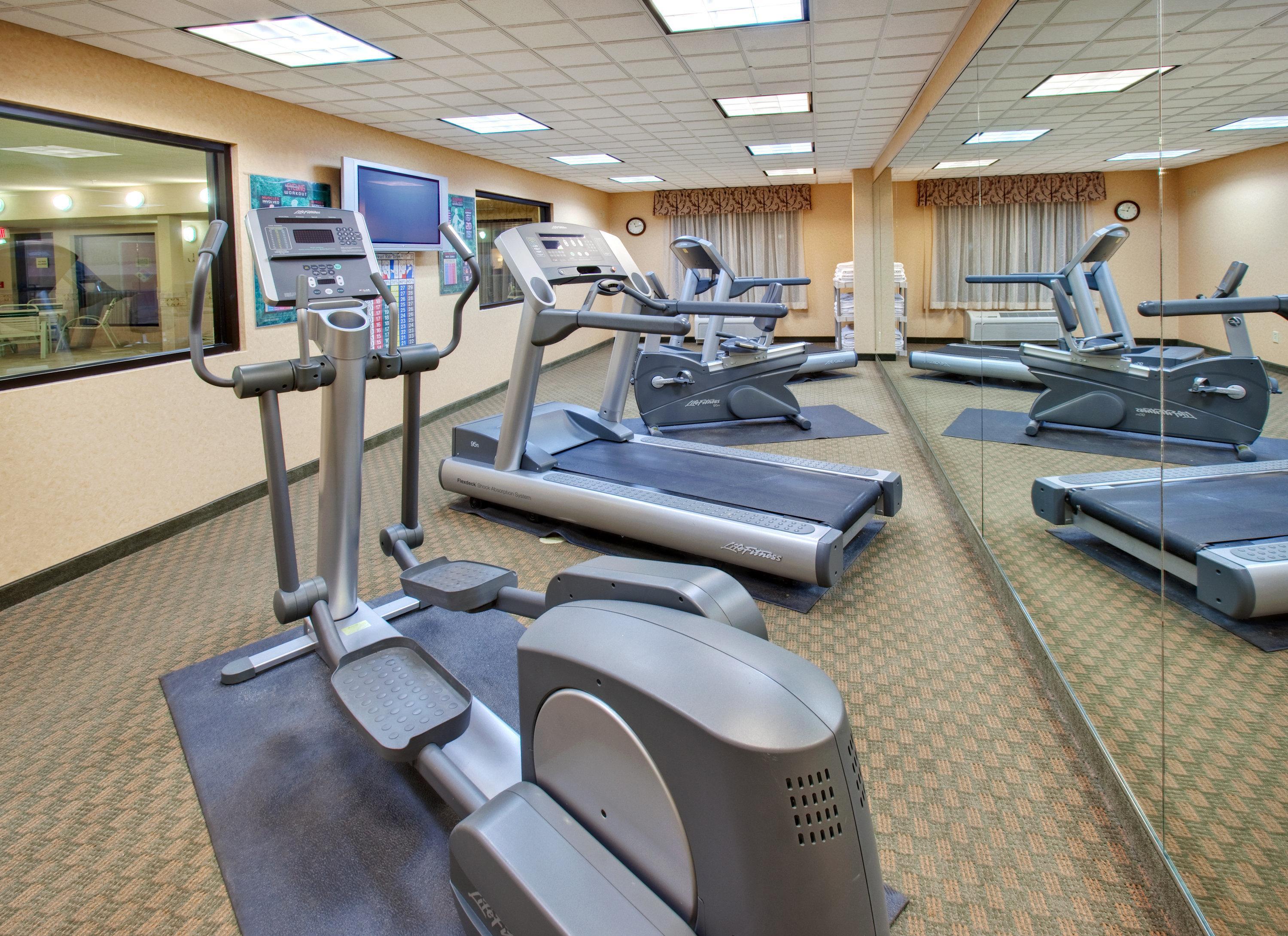 Holiday Inn Express Hotel & Suites Bismarck By Ihg Екстер'єр фото